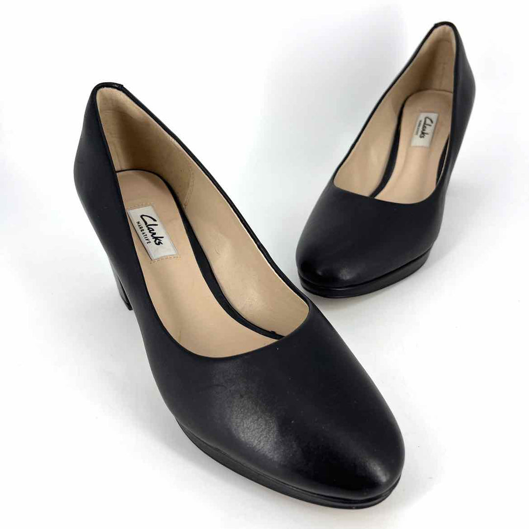 CLARKS Black Leather Pumps