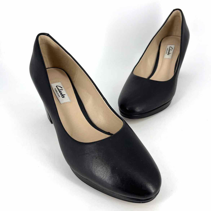CLARKS Black Leather Pumps