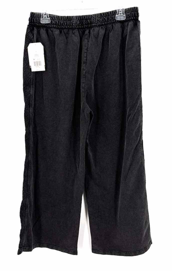 Size L WONDERLY Black Crochet Pants