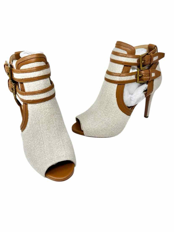 Shoe Size 7.5 Michael Kors Tan Pumps