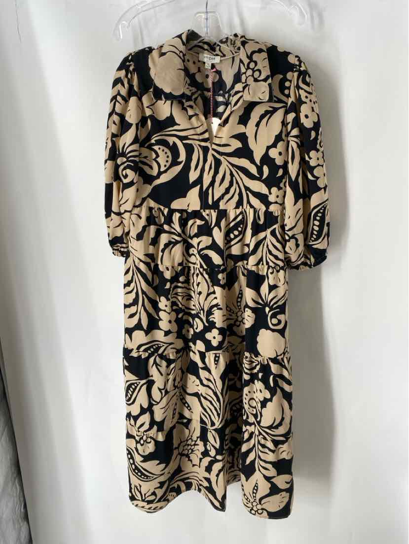 Size M Umgee TAN PRINT Dress