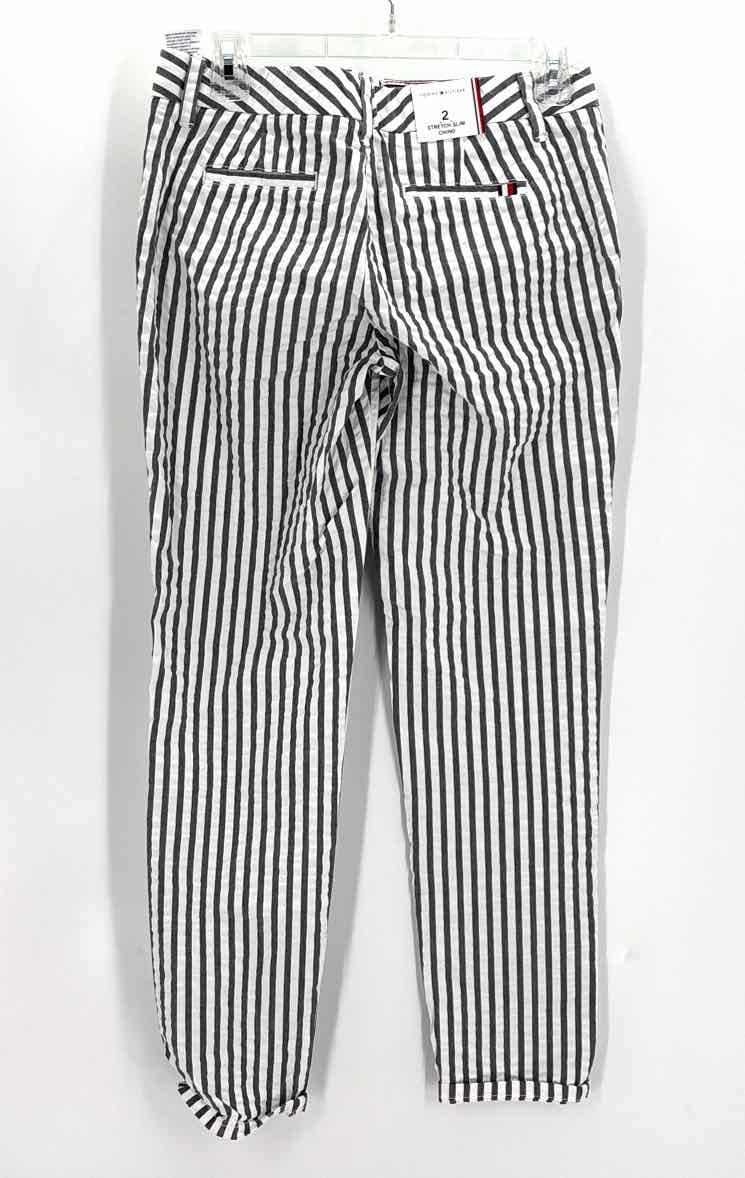 Size 2 TOMMY HILFIGER Multi-Color Pants