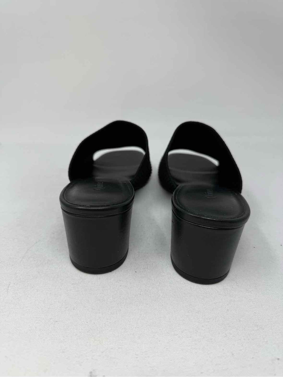 Shoe Size 7 QUINCE Black Mules