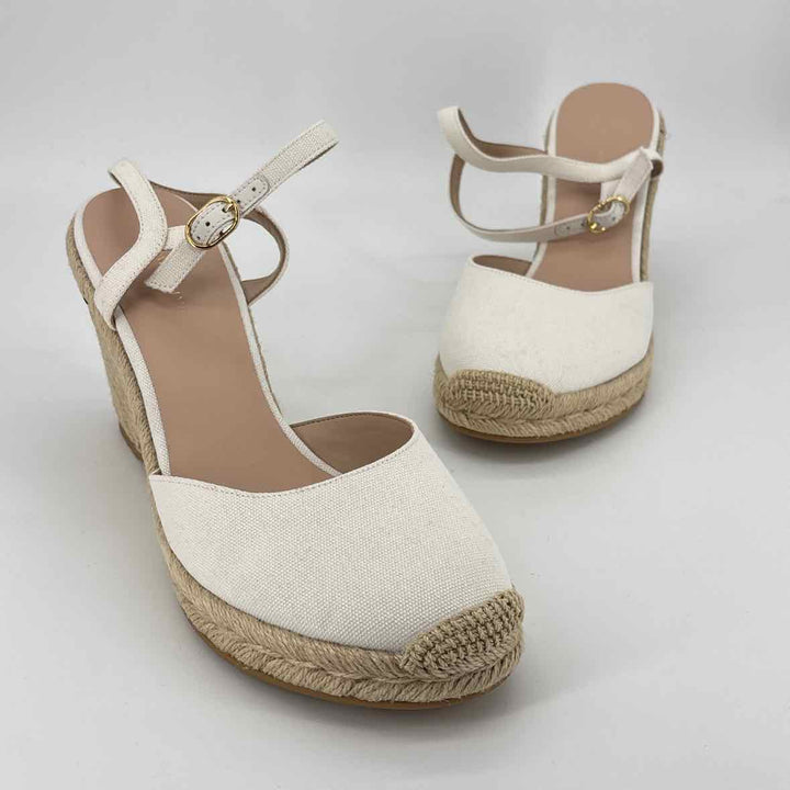 Shoe Size 10.5 Stuart Weitzman Beige Canvas Wedge