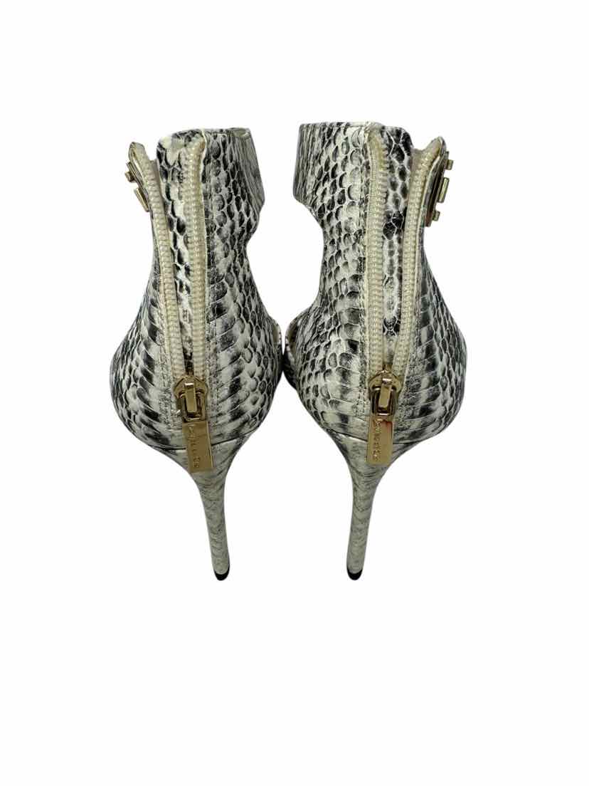Shoe Size 10 Silver Leather Sandals