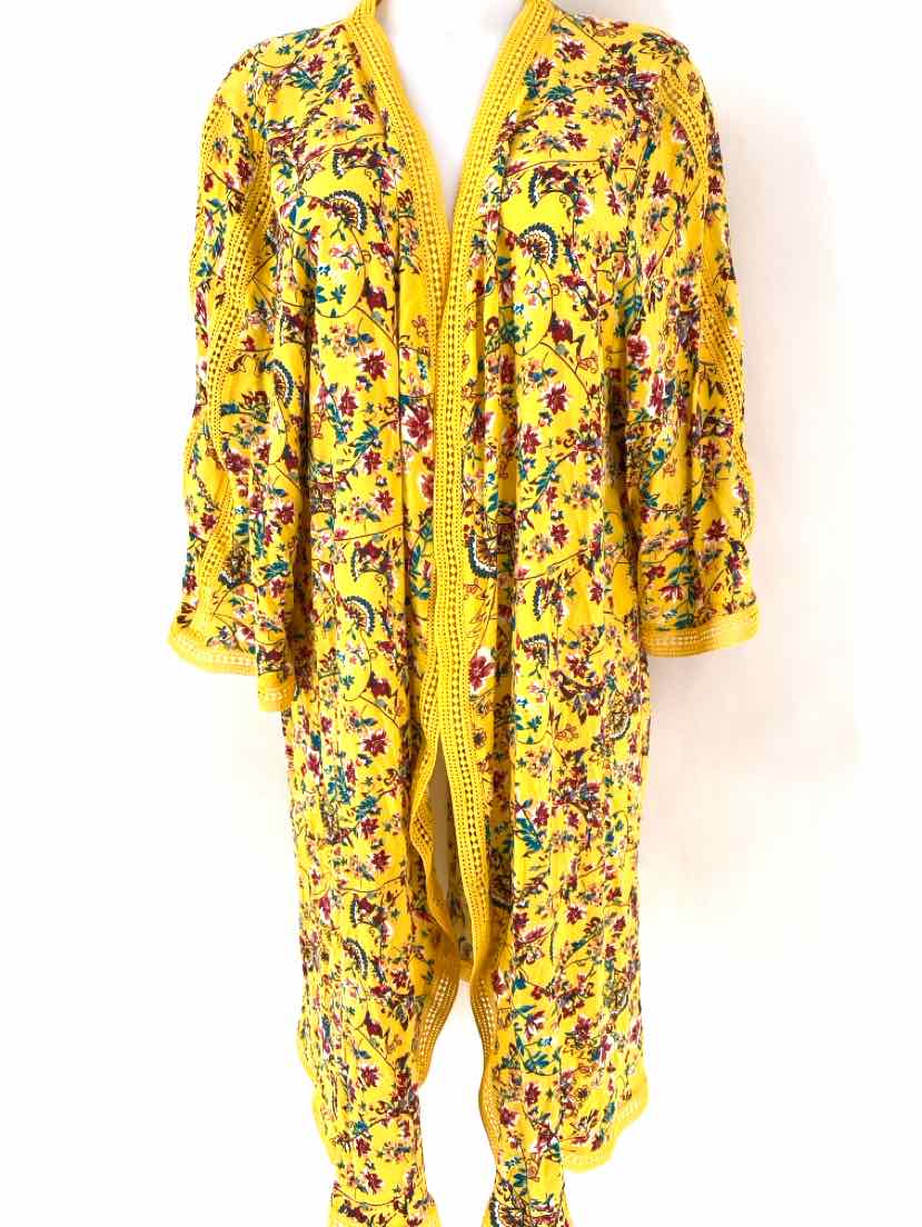 Size 1X Yellow Print Cardigan
