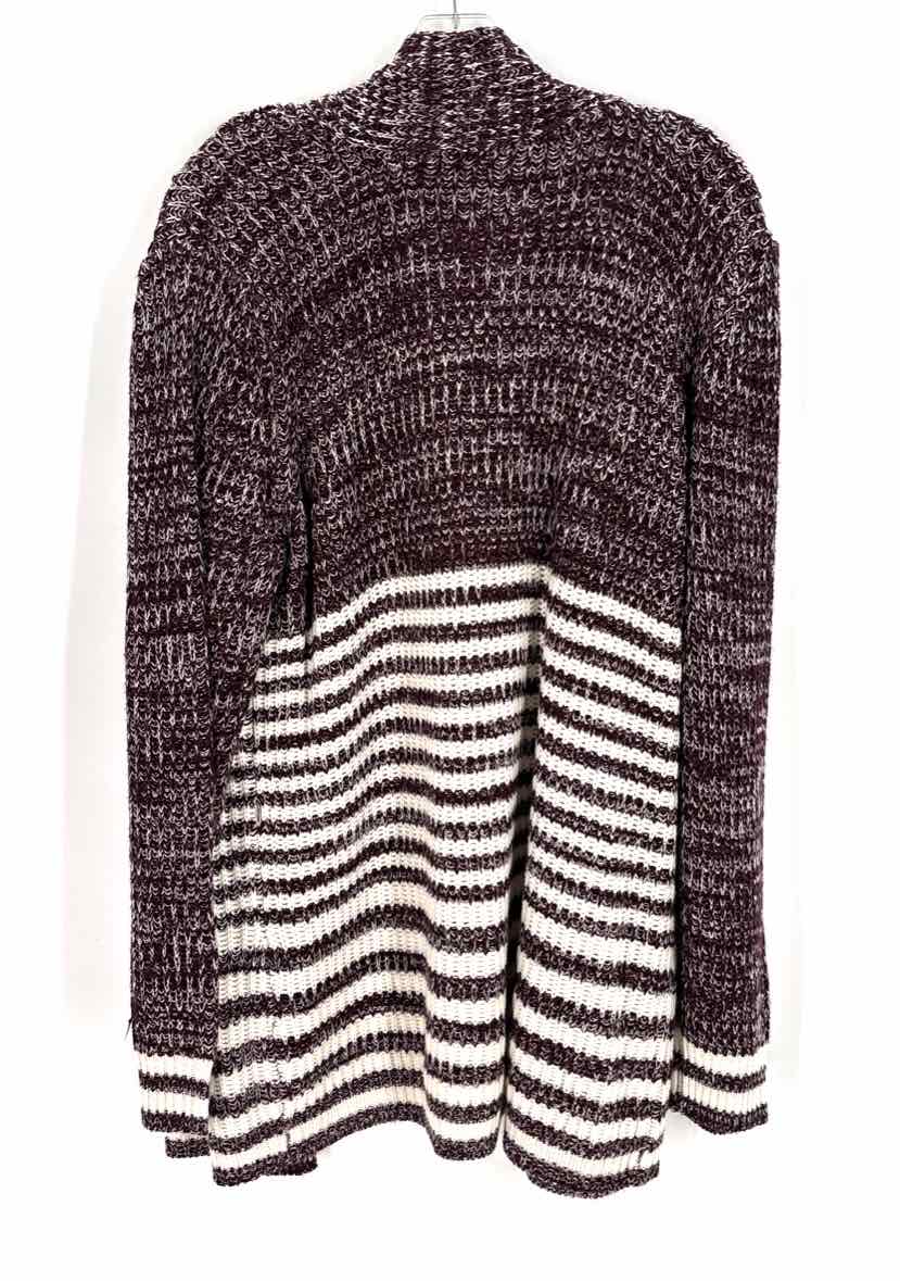 Size L Burgundy Cardigan