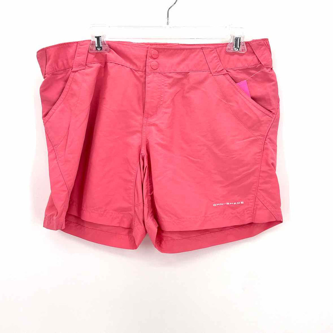 Size L Columbia Salmon Shorts
