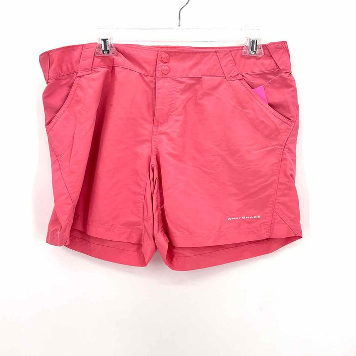 Size L Columbia Salmon Shorts