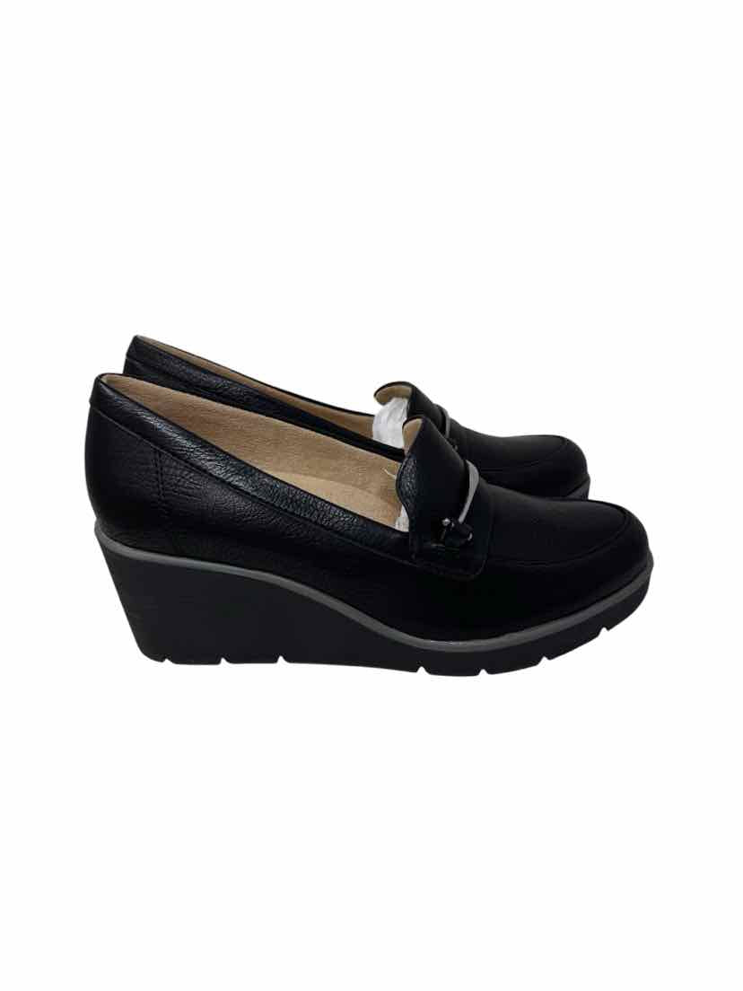Shoe Size 9 Naturalizer Black Loafers