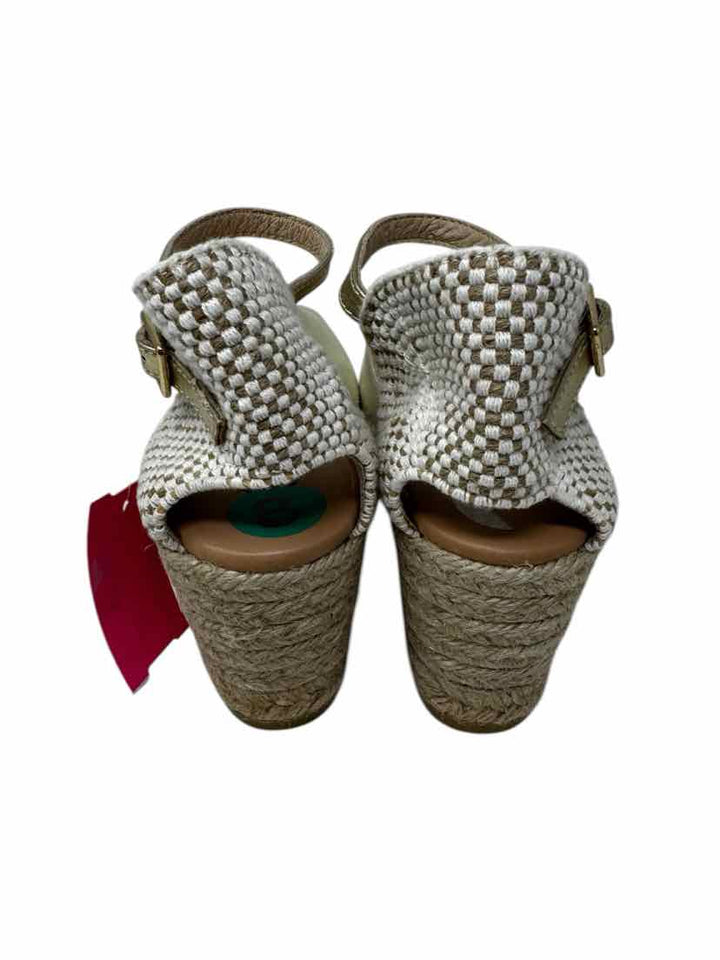 Shoe Size 8 Gold Leather Sandals