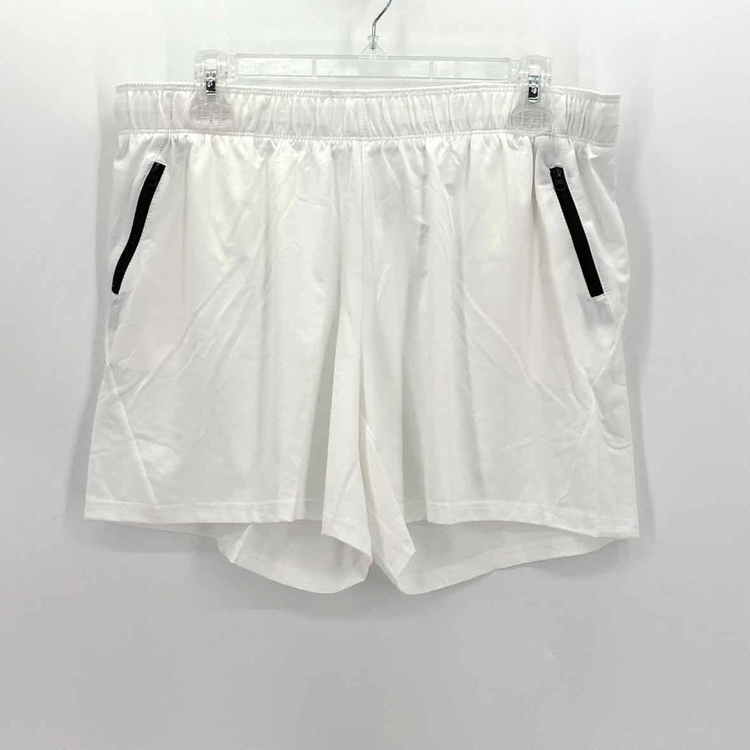 Size XL White Shorts