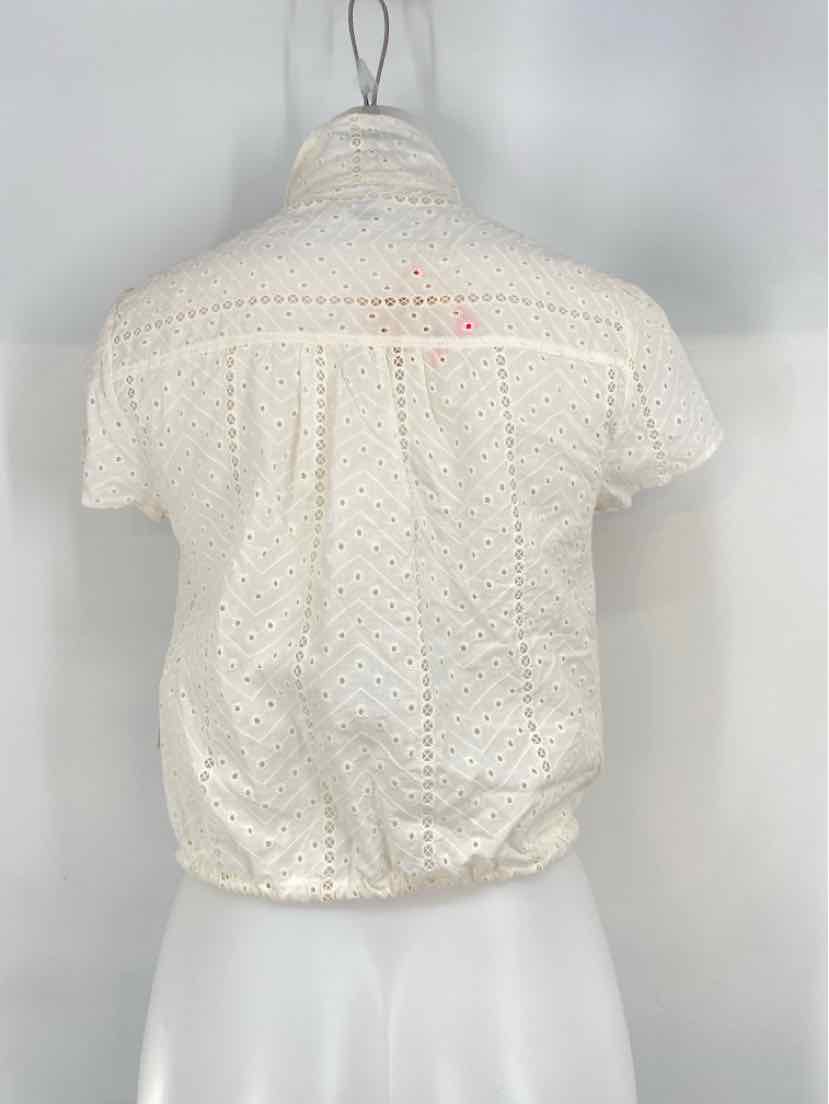 Size M Cream Shirt