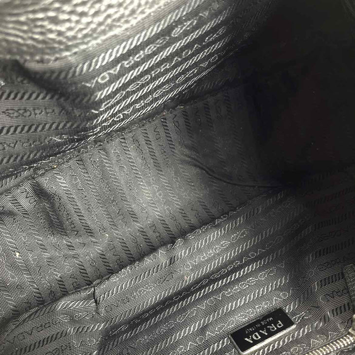 PRADA Luxury - Purse