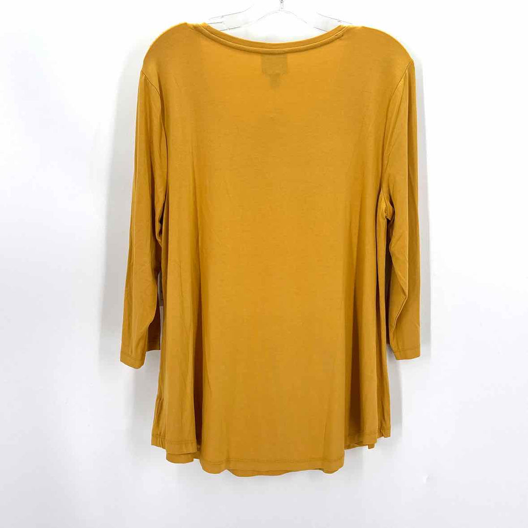 Size L JM COLLECTION Mustard Knit Shirt