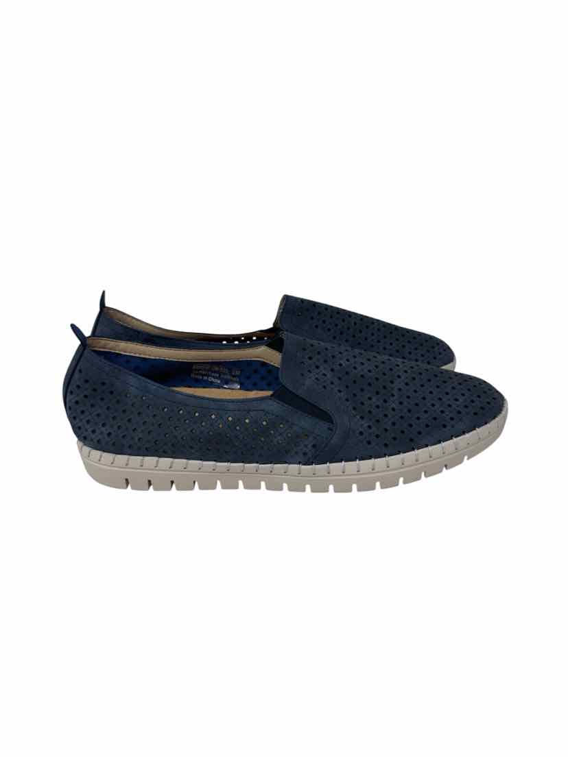 Shoe Size 10 Navy Flats