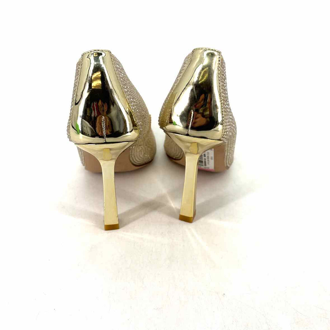 Shoe Size 6 Steve Madden Gold Pumps