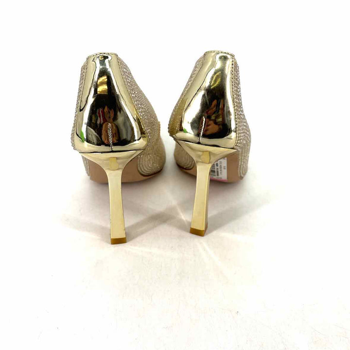 Shoe Size 6 Steve Madden Gold Pumps