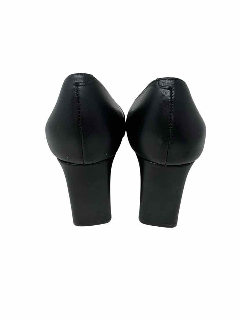 Shoe Size 7.5 MARC FISHER Black Pumps