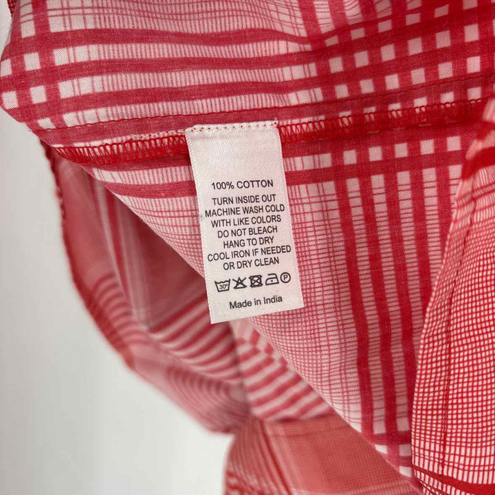 Size M NEVER A WALLFLOWER Red Print Shirt