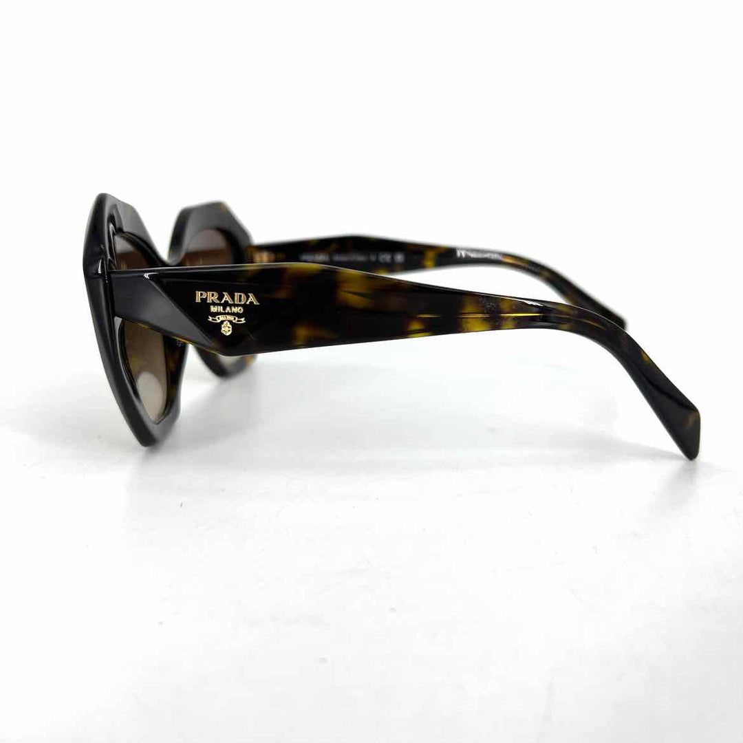 PRADA Luxury - Sunglasses