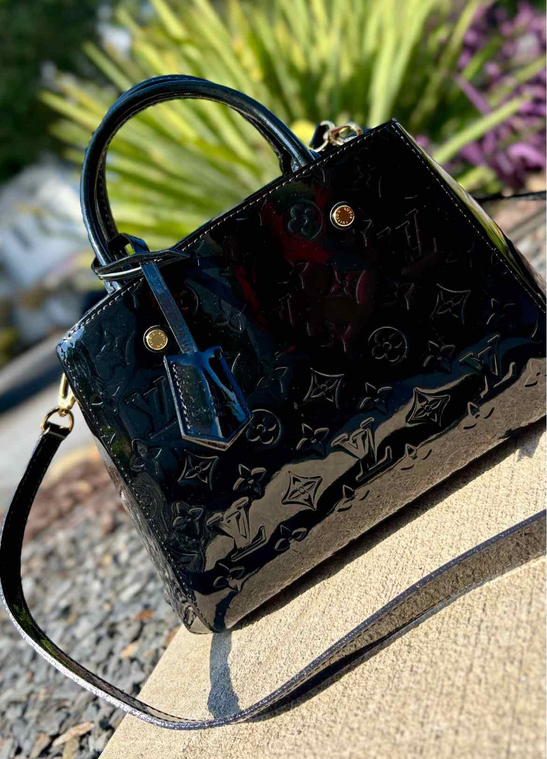 Louis Vuitton Luxury - Purse