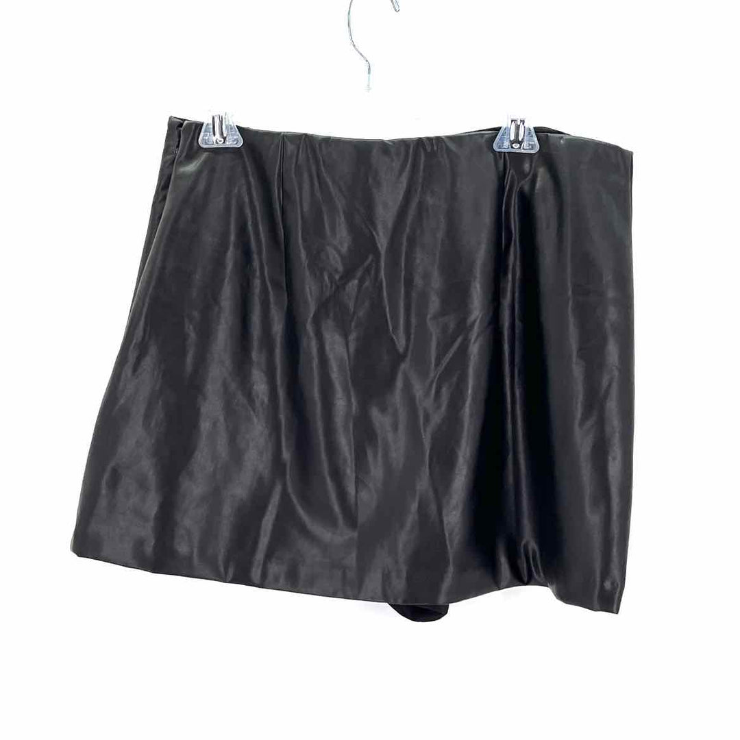 Size L Abercrombie Black Skirt