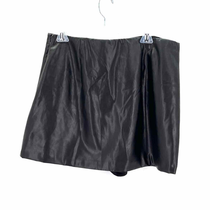 Size L Abercrombie Black Skirt