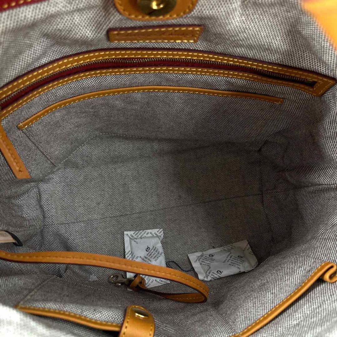 Dooney & Bourke Purse