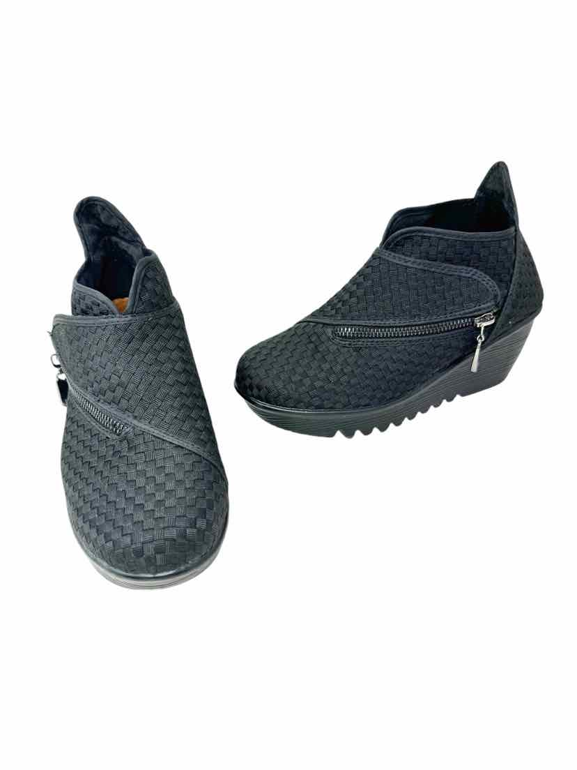Shoe Size 38 Bernie Mev Black Boots