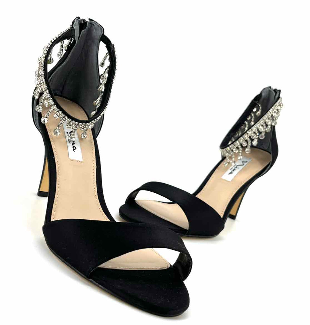 Shoe Size 10 Nina Black Pumps