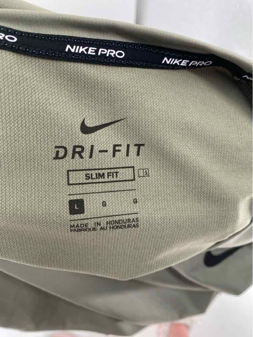 Size L Nike Green Shirt