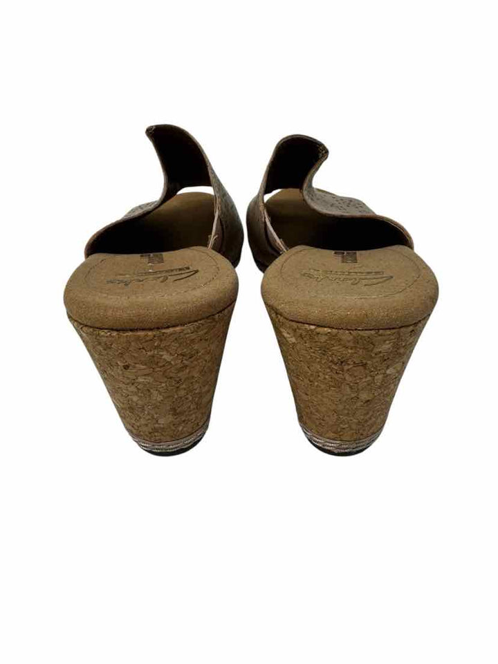 Shoe Size 9 CLARKS Tan Sandals