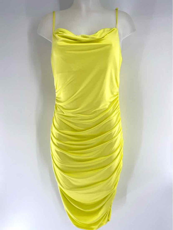 Size L Yellow Dress