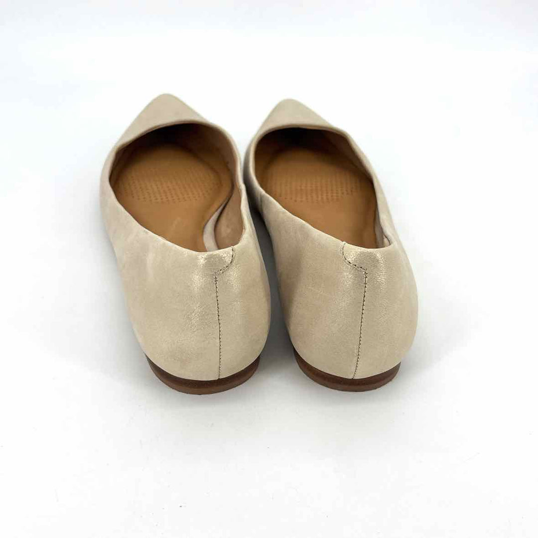 Shoe Size 7.5 CORSO COMO Gold Flats