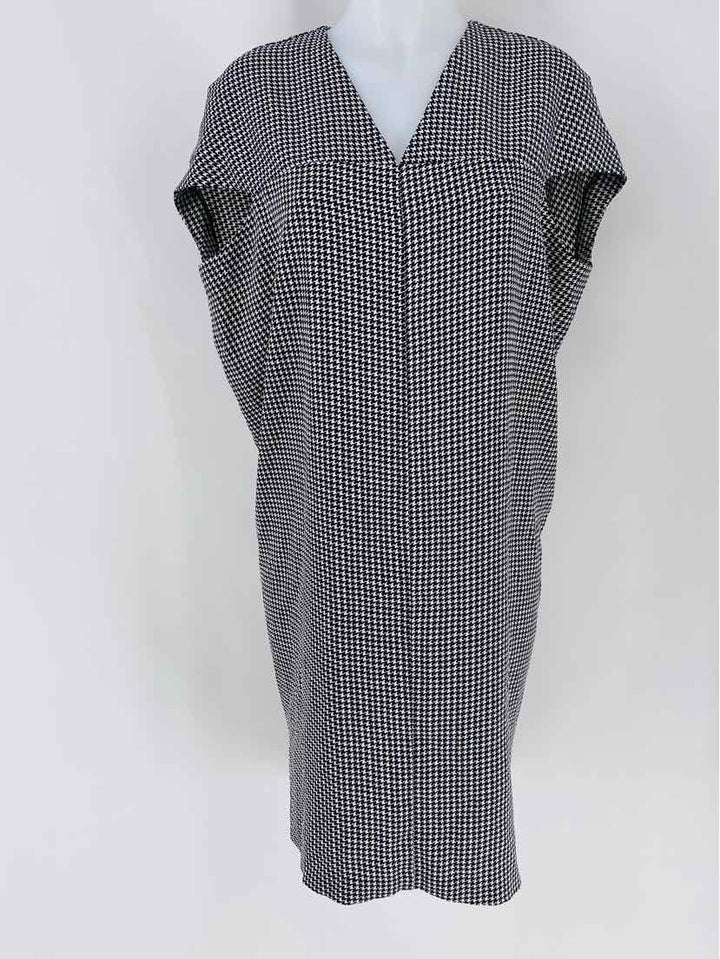 Size 0 CLUB MONACO Black/White Dress
