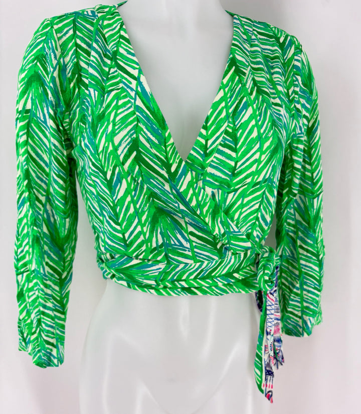 Size M Lilly Pulitzer Green Print Shirt
