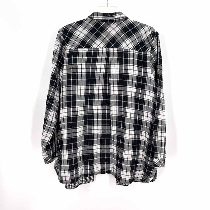 Size L J JILL Black/White Shirt