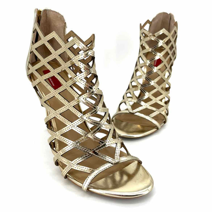 Shoe Size 9 SAKS FIFTH AVENUE Gold Heels