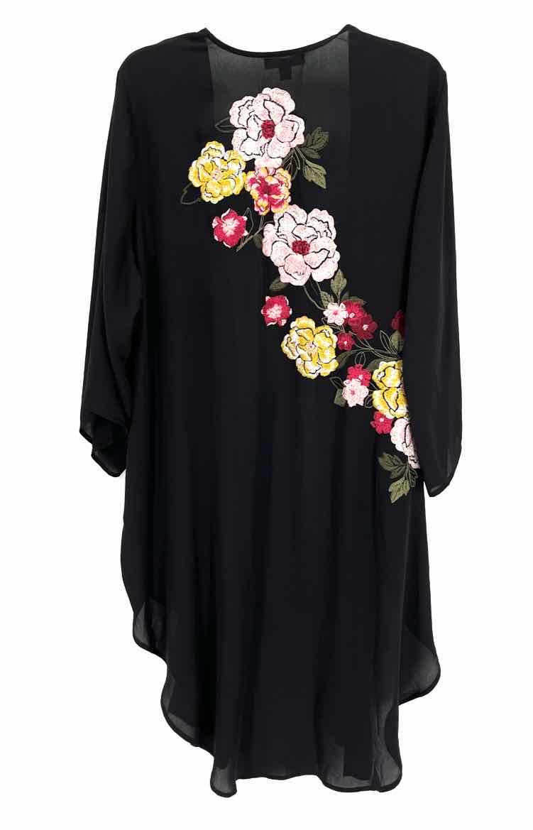 Size 1 Torrid Black Shirt