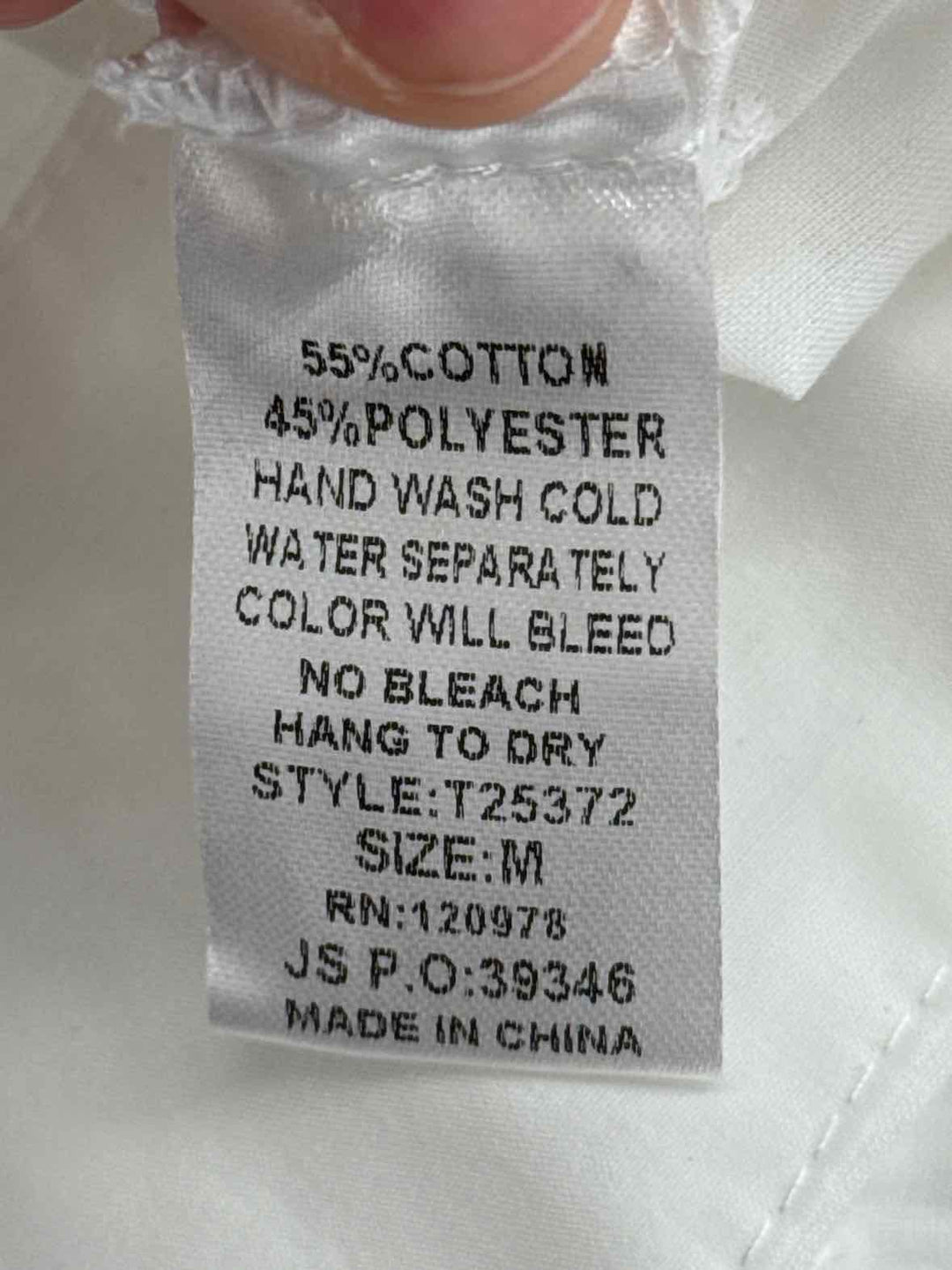 Size M ENTRO White Shirt