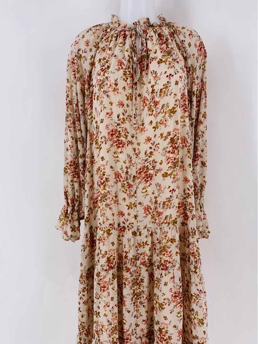 Size L ENTRO Tan Dress
