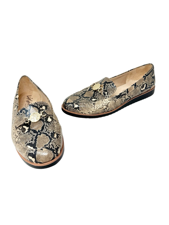Shoe Size 8 LIFESTRIDE Brown Print Loafers