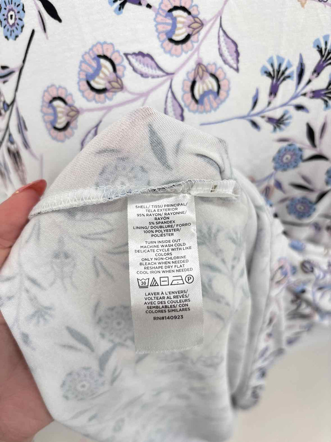 Size M LOFT White Print Dress