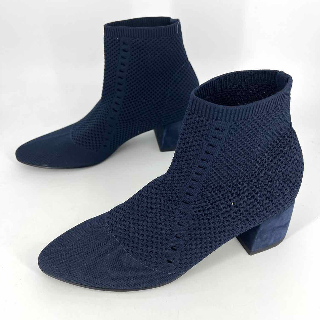 Shoe Size 7.5 Eileen Fisher Navy Knit Boots