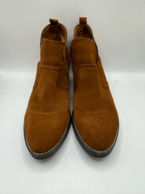 Shoe Size 8.5 SONOMA Tan Suede Boots