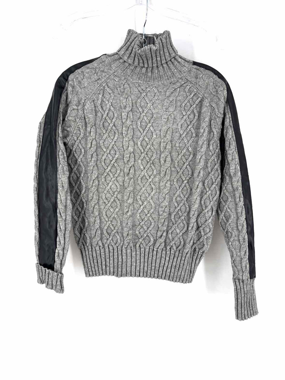 Size S EVEREVE Gray Sweater