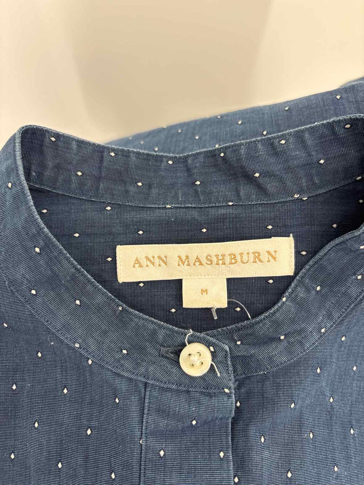 Size M ANN MASHBURN Navy Shirt