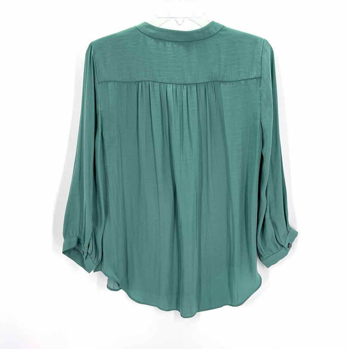 Size S Vince Camuto Green Shirt