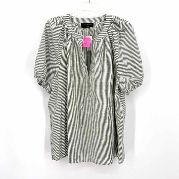 Size 14 LANE BRYANT White Shirt